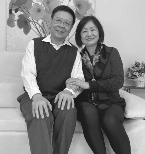李曉東牧師 & 黃河師母 Peter Li & Helen Huang